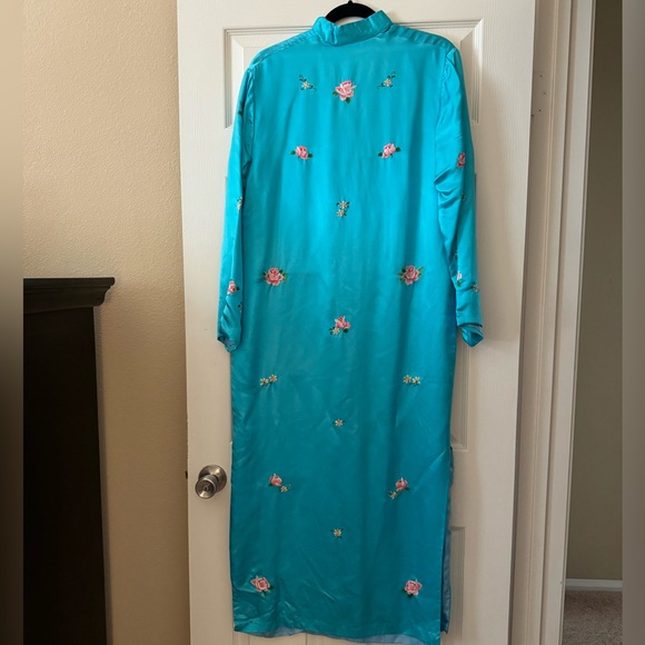 Floral Embroidered Asian Style Coat/Long Tunic - by Red Clouds - Size 40 (Med?) - Picture 4 of 10